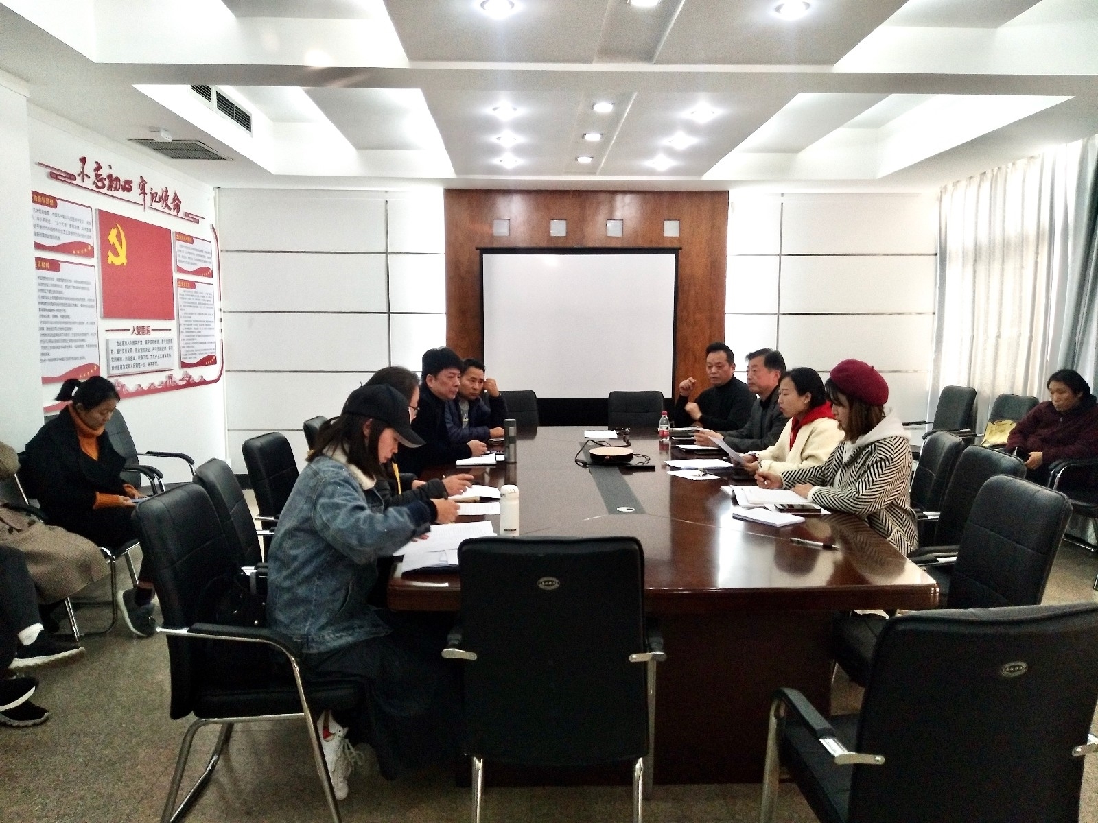 208d4df1cf318c7d85e22be94fab3aa.jpg 208d4df1cf318c7d85e22be94fab3aa.jpg