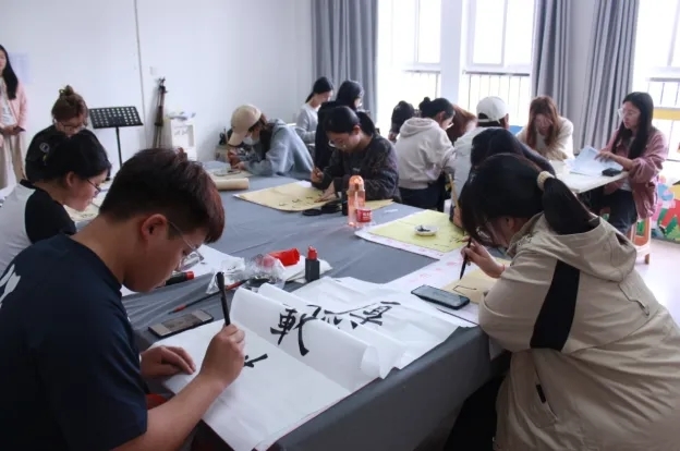 c79184ed4608768ffbc7e58703c3715.bmp c79184ed4608768ffbc7e58703c3715.bmp